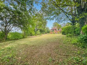 Photo 22- click for photo gallery